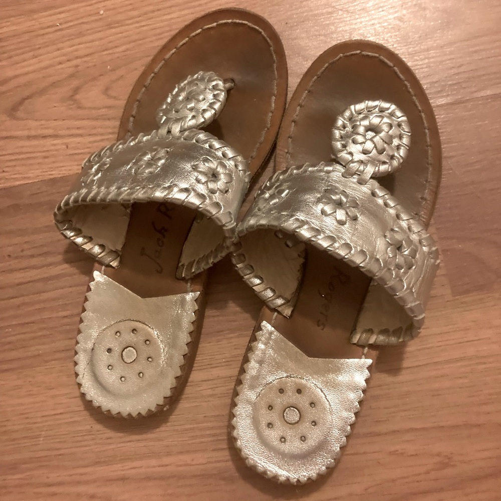 Girl’s Silver Jack Rogers Miss Hamptons!